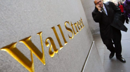 Wall Street inicia 2026 con apetito por riesgo, pero con cautela latente